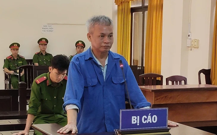 Làm giả tài liệu, chiếm đoạt hơn 1,7 tỉ đồng, lãnh 16 năm tù Làm giả tài liệu, chiếm đoạt hơn 1,7 tỉ đồng, lãnh 16 năm tù