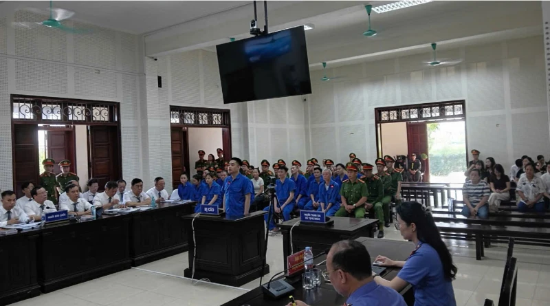 Làm rõ hành vi manh động chống trả Công an của kẻ cầm đầu Bùi Đình Khánh Làm rõ hành vi manh động chống trả Công an của kẻ cầm đầu Bùi Đình Khánh