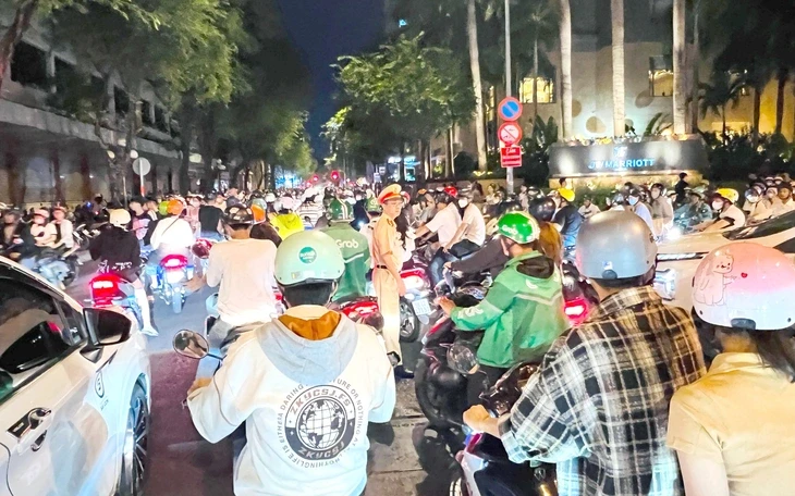 Làm rõ video vụ hùng hổ đánh người sau tai nạn ở TP.HCM