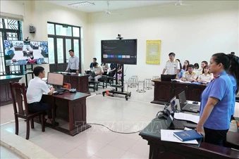 Lần đầu xét xử vụ kiện công ích