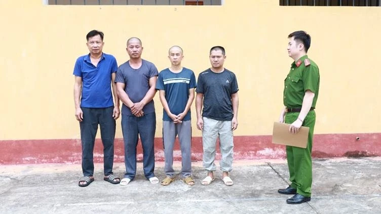 Lạng Sơn: Bắt giữ nhiều đối tượng cá độ bóng đá mùa World Cup Lạng Sơn: Bắt giữ nhiều đối tượng cá độ bóng đá mùa World Cup