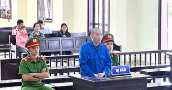 Lãnh 16 năm tù vì mang dao truy sát chủ nợ