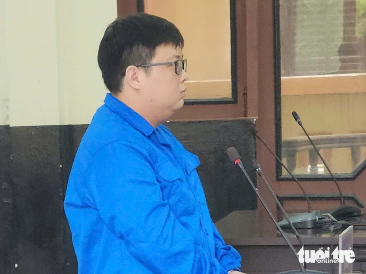 Lãnh 17 năm tù vì mạo danh phó giám đốc công an tỉnh, lừa dì ruột hơn 3,5 tỉ đồng Lãnh 17 năm tù vì mạo danh phó giám đốc công an tỉnh, lừa dì ruột hơn 3,5 tỉ đồng
