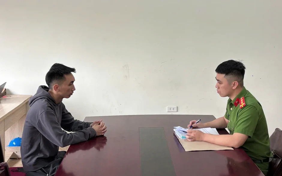 Lào Cai: Khởi tố đối tượng cố ý gây thương tích và sử dụng trái phép vũ khí quân dụng Lào Cai: Khởi tố đối tượng cố ý gây thương tích và sử dụng trái phép vũ khí quân dụng