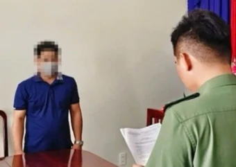 Lập tài khoản giả danh vợ cũ rồi đăng tin tìm người ‘giao lưu tình cảm’