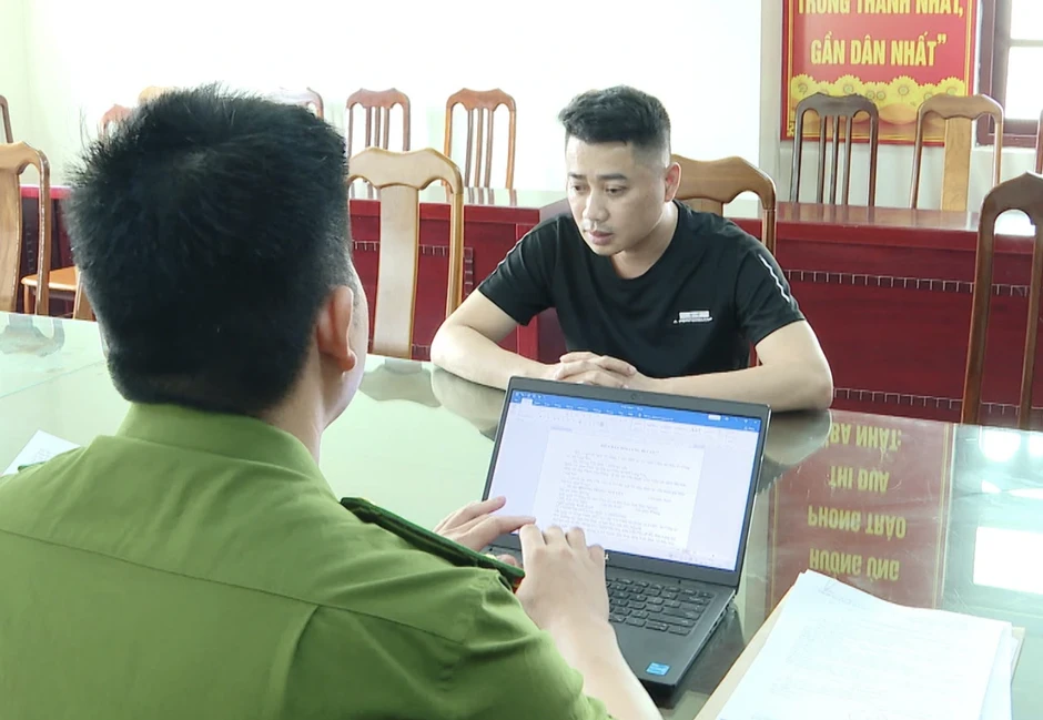 Lật tẩy chiêu bài của chủ phòng khám nha khoa giả danh bác sĩ Lật tẩy chiêu bài của chủ phòng khám nha khoa giả danh bác sĩ