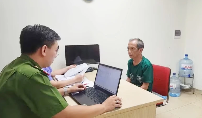 Lật tẩy chiêu lừa của "thần y" dùng mạng xã hội quảng cáo chữa bách bệnh Lật tẩy chiêu lừa của "thần y" dùng mạng xã hội quảng cáo chữa bách bệnh