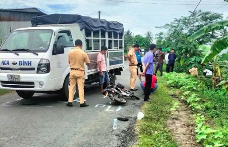 Liên quan vụ nữ sinh 14 tuổi tử vong, Vĩnh Long tước danh hiệu 2 cán bộ công an Liên quan vụ nữ sinh 14 tuổi tử vong, Vĩnh Long tước danh hiệu 2 cán bộ công an