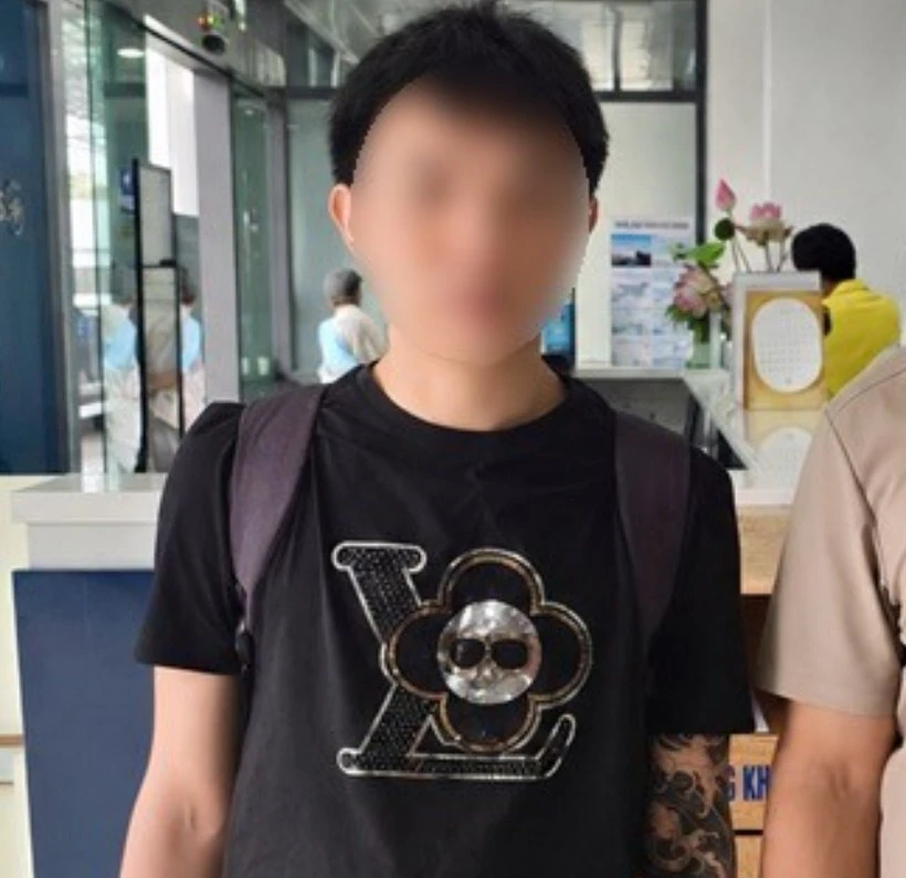 Lộ diện kẻ cầm đầu nhóm đưa 26 người Trung Quốc nhập cảnh trái phép Lộ diện kẻ cầm đầu nhóm đưa 26 người Trung Quốc nhập cảnh trái phép