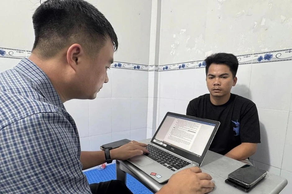 Lộ diện "mắt xích" chủ chốt trong đường dây chế tạo vũ khí quy mô lớn Lộ diện "mắt xích" chủ chốt trong đường dây chế tạo vũ khí quy mô lớn
