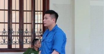 Lô hàng từ Đức chứa hơn 9kg ma túy ngụy trang trong thùng sữa