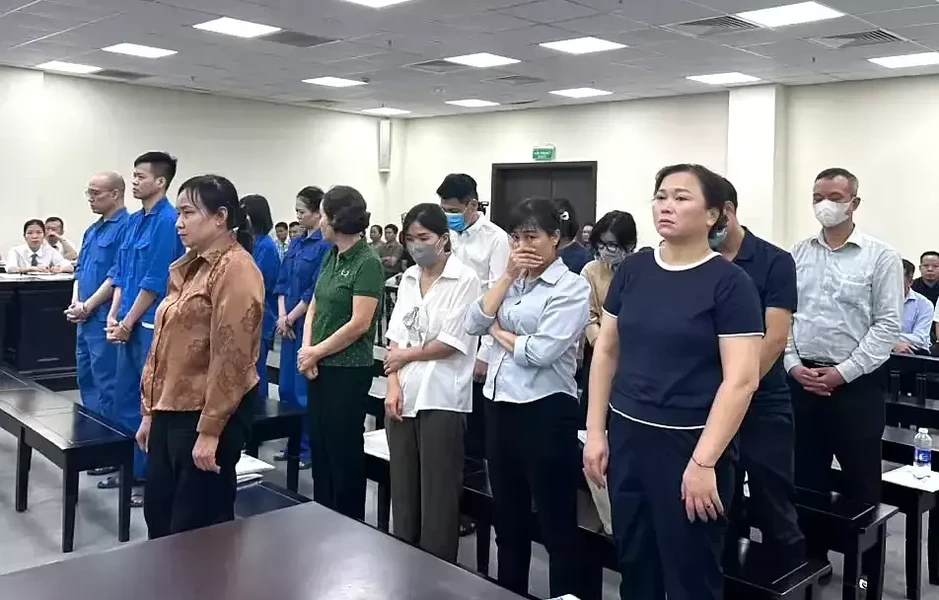Loạt cựu cán bộ Sở Y tế Hà Nội nhận tiền, cấp phép sai 686 phòng khám, tiệm thuốc Loạt cựu cán bộ Sở Y tế Hà Nội nhận tiền, cấp phép sai 686 phòng khám, tiệm thuốc