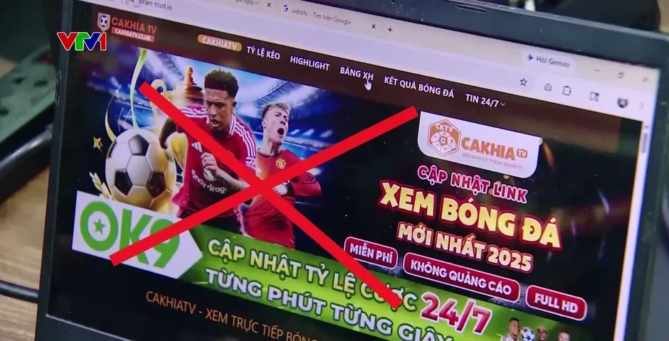 Lời khai của nam sinh đại học cầm đầu đường dây phát lậu bóng đá, thu 2 tỷ đồng mỗi tháng Lời khai của nam sinh đại học cầm đầu đường dây phát lậu bóng đá, thu 2 tỷ đồng mỗi tháng