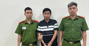Lời khai người hàng hành hung shipper tại phường Rạch Dừa