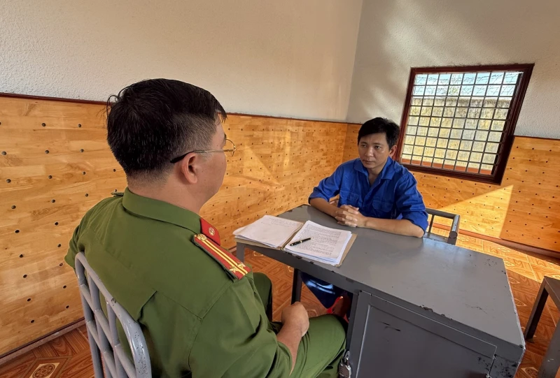 Lừa bán xe Meccedes giá rẻ chiếm đoạt hơn 1 tỷ đồng Lừa bán xe Meccedes giá rẻ chiếm đoạt hơn 1 tỷ đồng