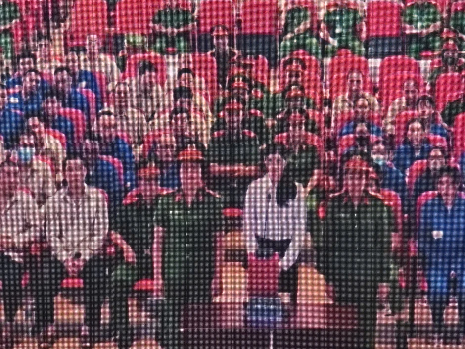 Luật sư bào chữa cho biết người mẫu An Tây mới học hêt lớp 9, hiểu biết pháp luật hạn chế Luật sư bào chữa cho biết người mẫu An Tây mới học hêt lớp 9, hiểu biết pháp luật hạn chế