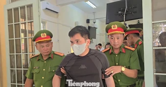 Lùi ngày xét xử tài xế xe tải vụ tai nạn làm nữ sinh tử vong ở Vĩnh Long