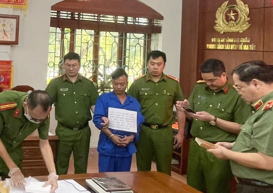 Luồn rừng vận chuyển ma túy liên tỉnh Luồn rừng vận chuyển ma túy liên tỉnh