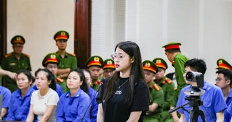 Lý do bạn gái của Bùi Đình Khánh phải hầu tòa