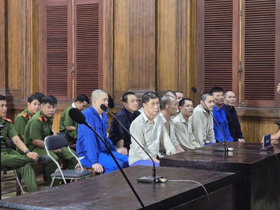 Lý do một bị cáo trong vụ giết người dã man tại quán ăn ở TPHCM thoát án tử hình Lý do một bị cáo trong vụ giết người dã man tại quán ăn ở TPHCM thoát án tử hình