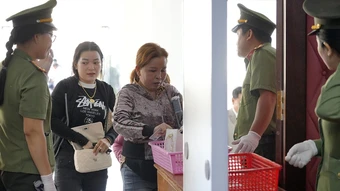 Mang điện thoại, máy tính vào phòng xử án phải được chủ tọa cho phép