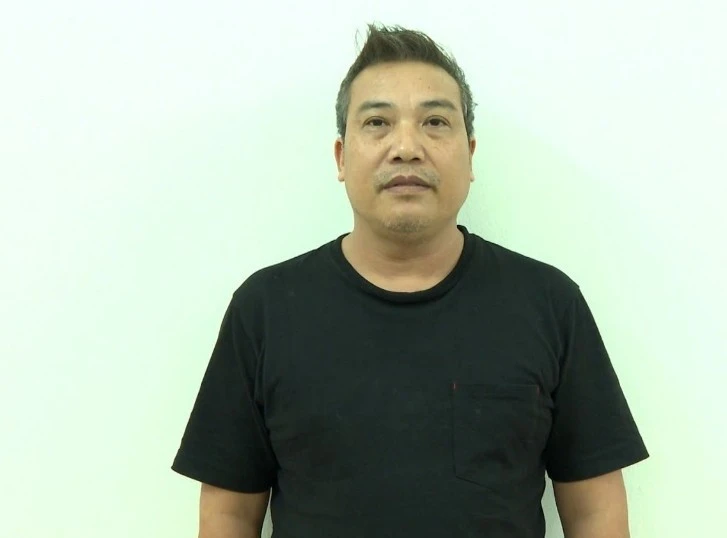 Mánh khóe buôn lậu kim cương của Giám đốc Công ty giám định PNJ Mánh khóe buôn lậu kim cương của Giám đốc Công ty giám định PNJ
