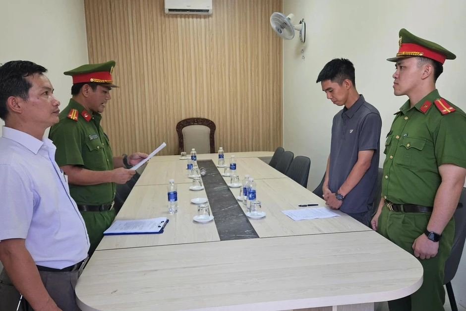 Mạo danh cán bộ môi trường, nhận làm giấy tờ đất để lừa tiền Mạo danh cán bộ môi trường, nhận làm giấy tờ đất để lừa tiền
