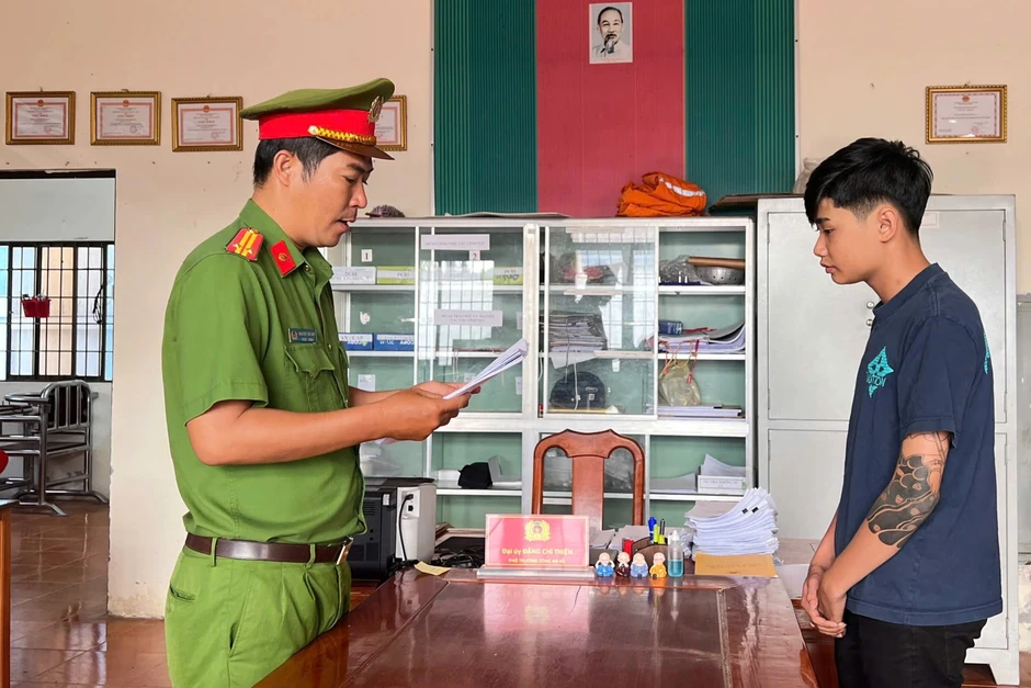 Mâu thuẫn cá nhân, nam thanh niên bị 6 người đánh hội đồng Mâu thuẫn cá nhân, nam thanh niên bị 6 người đánh hội đồng