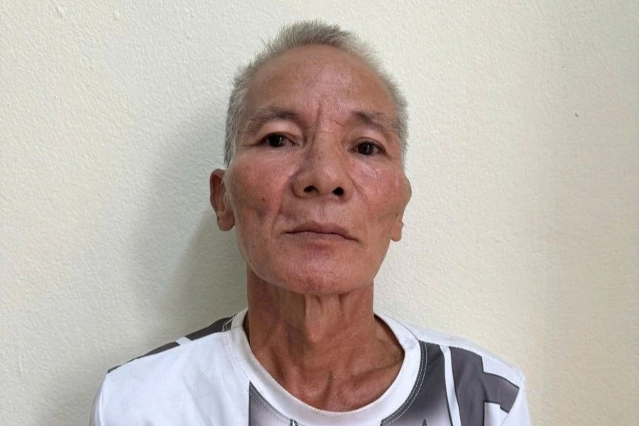 Mâu thuẫn chuyện nuôi cháu, bố cầm dao đâm con trai Mâu thuẫn chuyện nuôi cháu, bố cầm dao đâm con trai