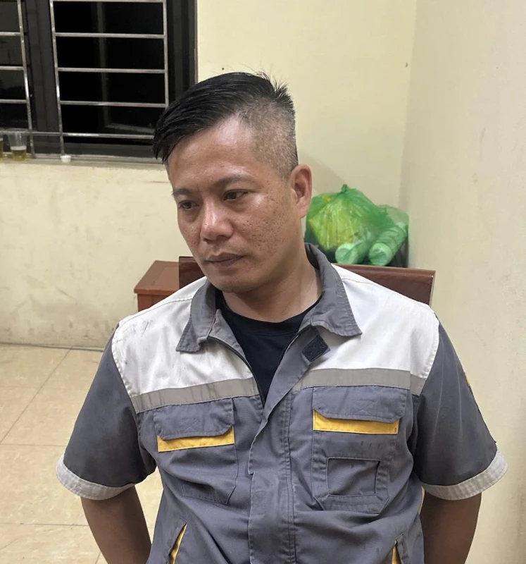 Mâu thuẫn sau ly hôn, phóng hỏa đốt nhà vợ cũ Mâu thuẫn sau ly hôn, phóng hỏa đốt nhà vợ cũ