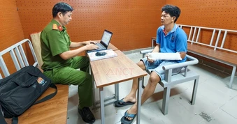Mâu thuẫn tiền bạc một người bị đâm tử vong