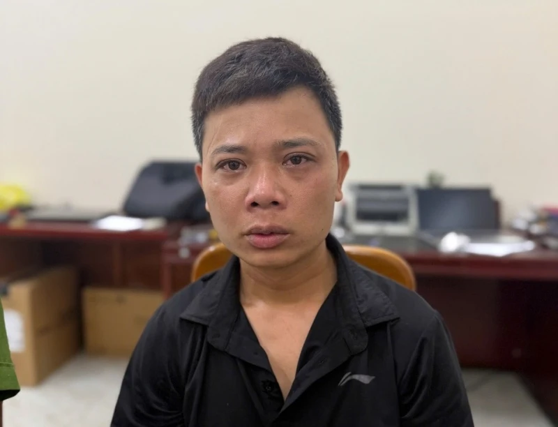 Mâu thuẫn vợ bỏ về quê, chồng dùng súng bắn ba người thương vong Mâu thuẫn vợ bỏ về quê, chồng dùng súng bắn ba người thương vong
