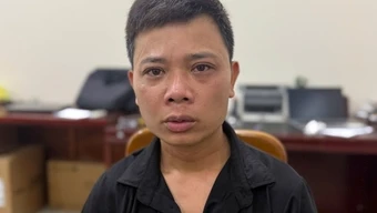 Mâu thuẫn vợ bỏ về quê, chồng dùng súng bắn ba người thương vong