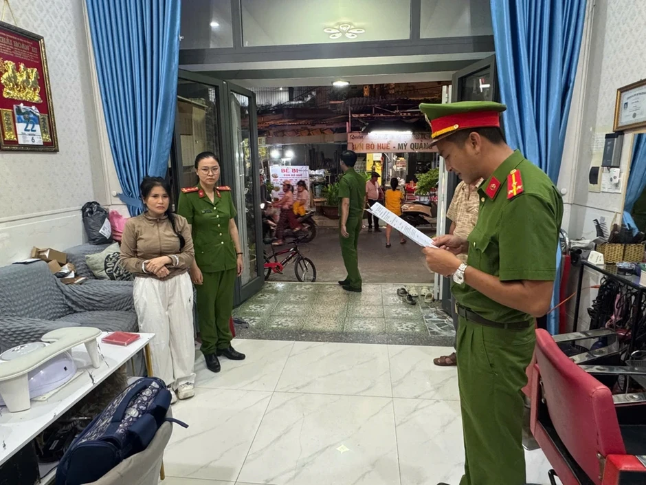 Mẹ kế xúi con riêng của chồng sát hại cha ruột Mẹ kế xúi con riêng của chồng sát hại cha ruột