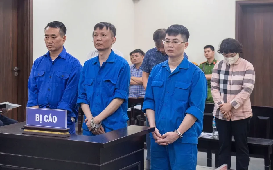 Mở lại phiên xét xử cựu Chủ tịch phường ở Hà Nội nhận tiền làm ngơ sai phạm xây dựng