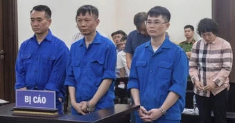 Mở lại phiên xét xử cựu chủ tịch phường ở Hà Nội nhận tiền làm ngơ sai phạm