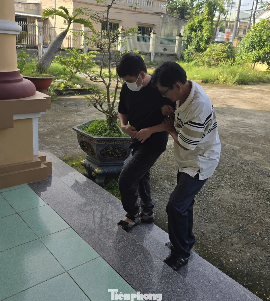 Mở lại phiên xử vụ tai nạn Vĩnh Long: Tài xế Nguyễn Văn Bảo Trung đối diện với công lý Mở lại phiên xử vụ tai nạn Vĩnh Long: Tài xế Nguyễn Văn Bảo Trung đối diện với công lý