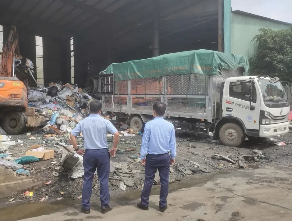 Một doanh nghiệp phải tiêu hủy gần 76.000 hộp bột rau vi phạm Một doanh nghiệp phải tiêu hủy gần 76.000 hộp bột rau vi phạm