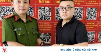 Một người ở Quảng Ngãi tự nguyện giao nộp súng K54 và 13 viên đạn
