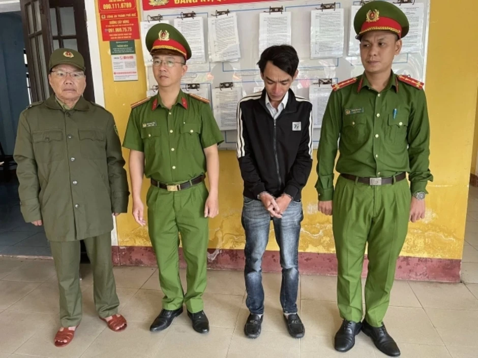 Mua hai cây vàng qua mạng, người phụ nữ suýt mất hơn 370 triệu đồng Mua hai cây vàng qua mạng, người phụ nữ suýt mất hơn 370 triệu đồng