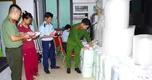 Mua hơn 1.300 lít rượu trôi nổi, gắn mác đặc sản Tây Bắc để bán trên TikTok