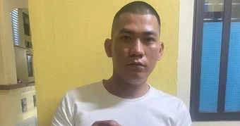 Mượn xe máy của anh ruột đi cướp