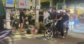 Nam sinh ở Lâm Đồng bị dao đâm vào bụng giữa đường