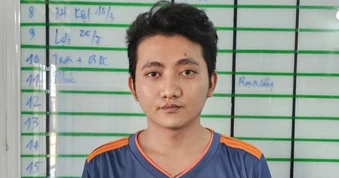 Nam thanh niên mua súng đồ chơi chế tạo thành vũ khí quân dụng để bán