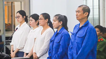 Ngân hàng bị nhiều cán bộ chiếm đoạt hơn 17 tỷ đồng