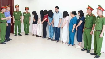 Nghệ An: Triệt xóa đường dây núp bóng phòng khám "vẽ bệnh" để lừa dối khách hàng