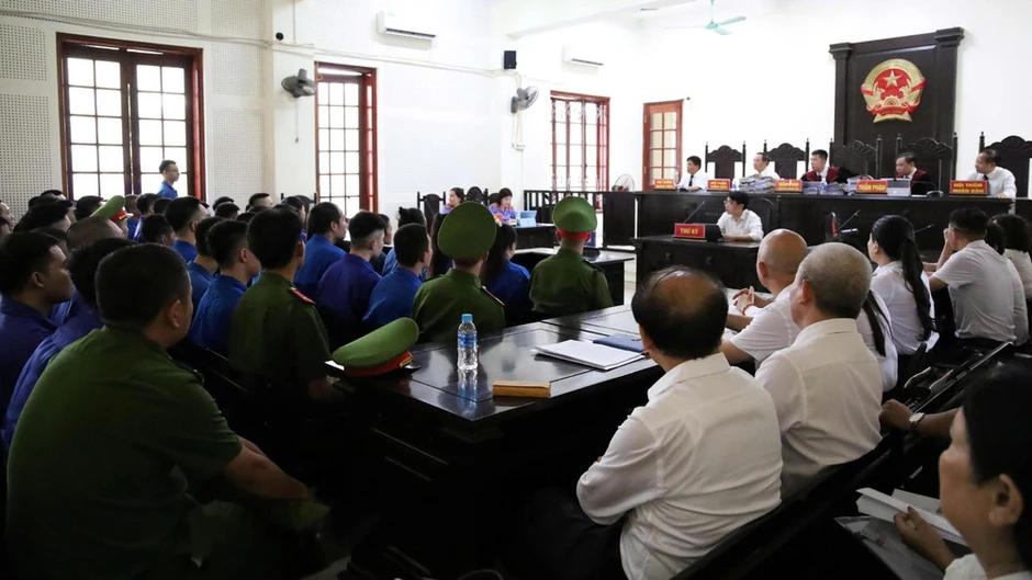 Nghệ An: Xét xử 48 bị cáo trong đường dây lừa đảo xuyên quốc gia Nghệ An: Xét xử 48 bị cáo trong đường dây lừa đảo xuyên quốc gia