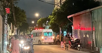 Nghi án cô gái bị bạn trai đâm tử vong