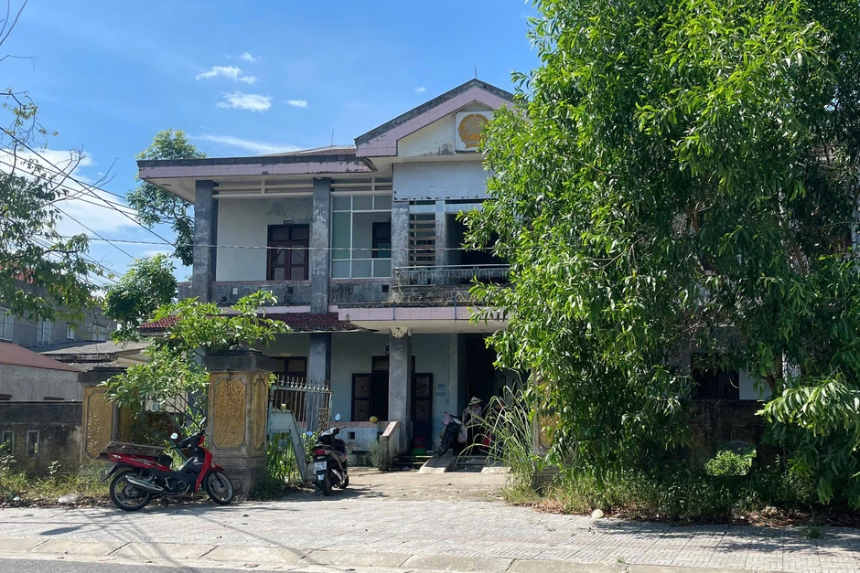 Nghi án người đàn ông đâm vợ cũ trọng thương rồi tự tử bất thành Nghi án người đàn ông đâm vợ cũ trọng thương rồi tự tử bất thành