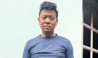 Nghi can sát hại hàng xóm ra đầu thú sau 27 năm trốn ở nước ngoài